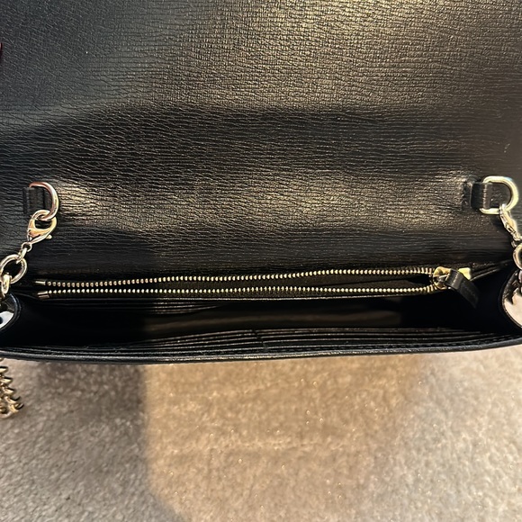 Gucci wallet on a chain - Picture 3 of 3